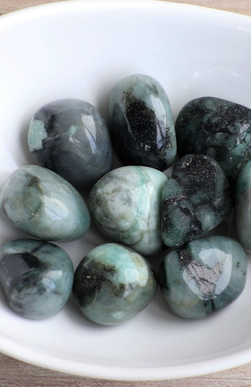 Emerald Tumbled Stone